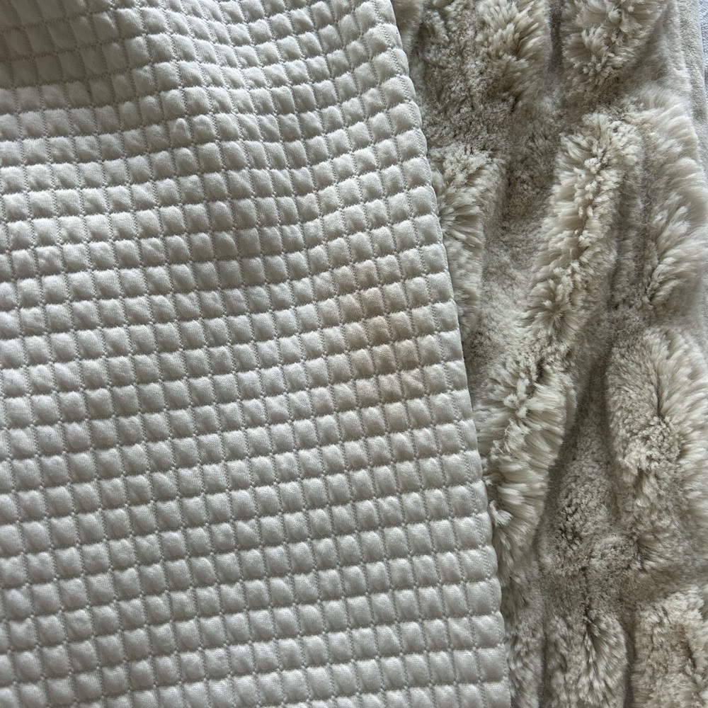 white fox sweats